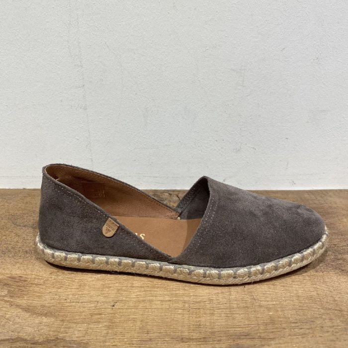 Carmen taupe suede open geleng