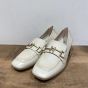 HV253951 uni beige loafer met bit op hak